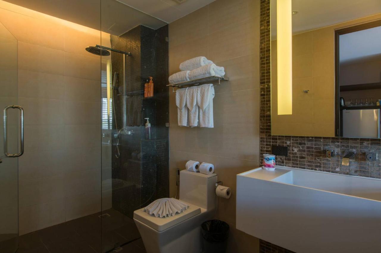 Patong Beachfront 2 Mins Walk To Whitebeach Guest house