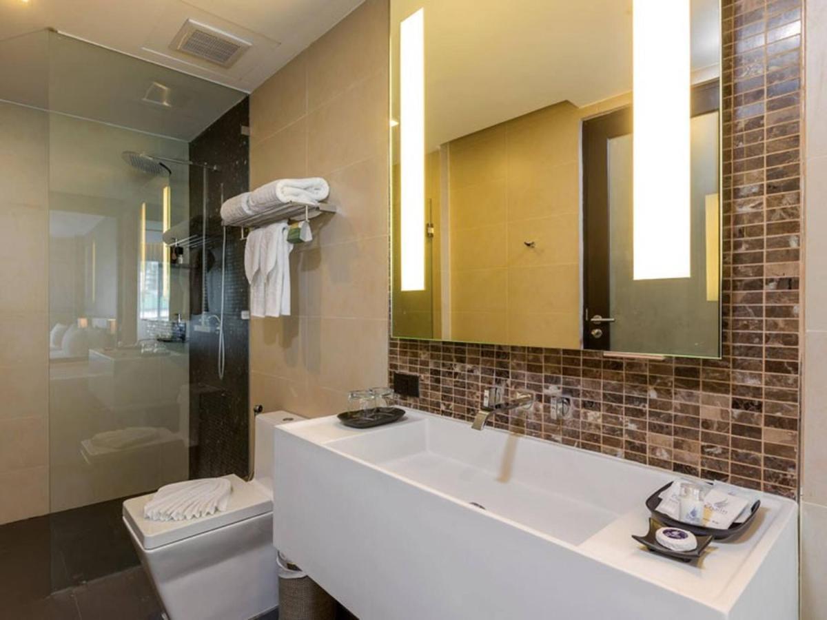 Patong Beachfront 2 Mins Walk To Whitebeach 3*